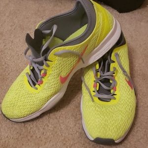 OFFERS? Nike Zoom Fit